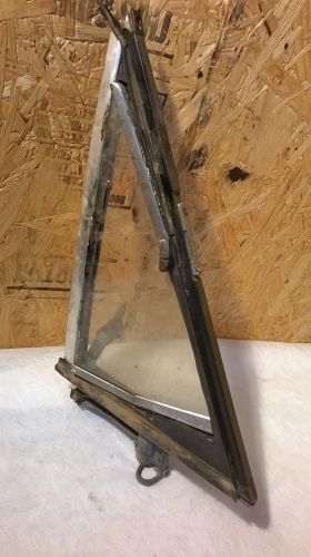 Mercedes w108 w109 front right corner window