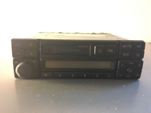 Mercedes benz e320 1997 radio