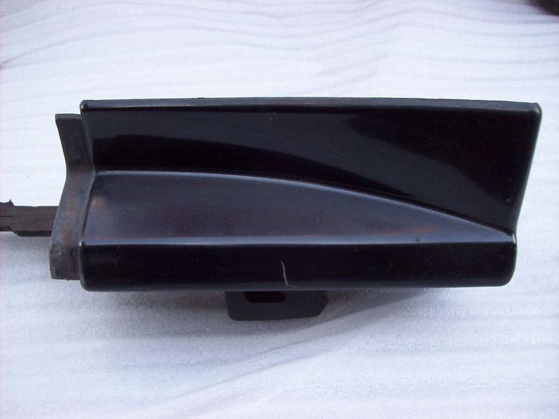 1999-2004 ford mustang fender lower molding rocker panel