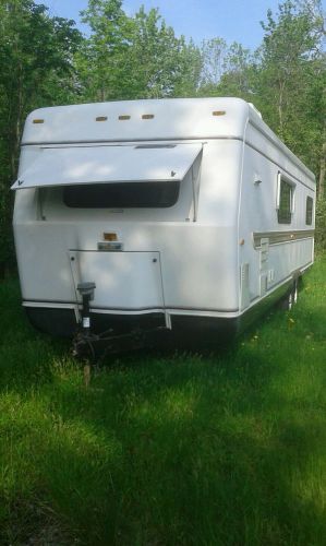 1993 airkonutry travel trailer camper 37ft white