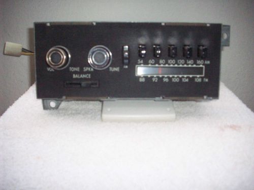 Vintage chrysler mark radio model 3501376