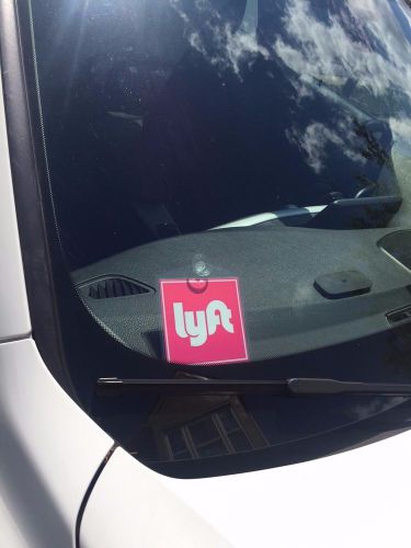 Removable / detachable lyft 4” display card sign placard emblem rideshare