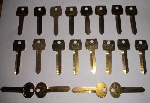 Vintage uncut ford automobile key blanks lot of 20 star brand brass blanks