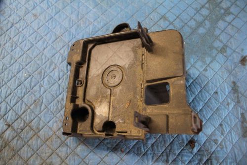 05 06 jeep liberty 2.8l diesel battery tray crd 4x4