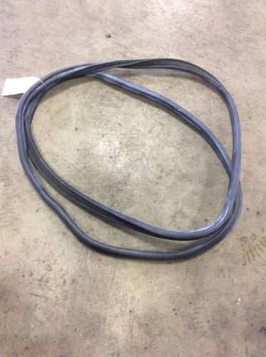 1998-2005 vw beetle hatch trunk weatherstrip rubber seal