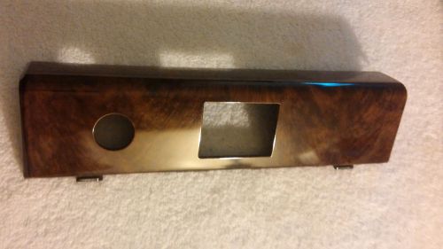 Nos 1977-78 oldsmobile armrest cover woodgrain gm # 20118777