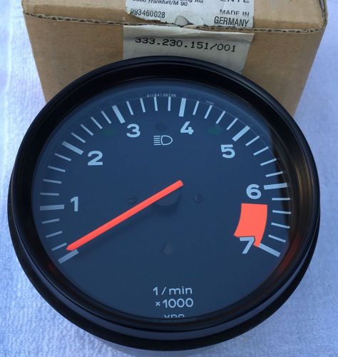 Porsche 911 930 3.2 tach w/up shift light tachometer rev counter nos