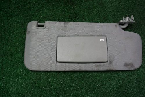 2020 chevy trax right sun visor oem 1 peice  95164822