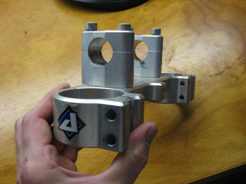 Kx 250 triple clamps 