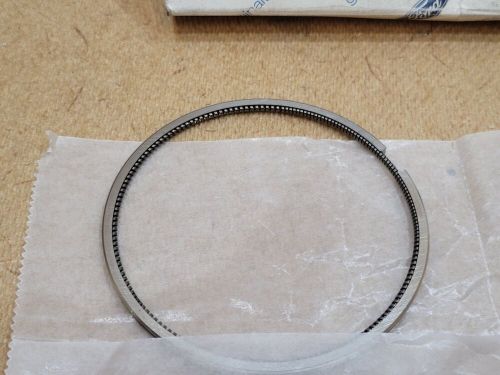 X2 genuine ford fiesta mk6 wt engine piston ring kit 2s6q-6148-aa 1145924