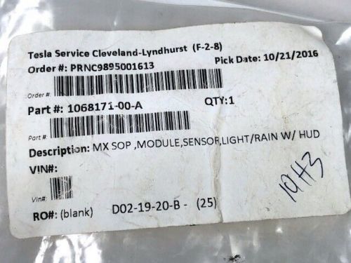 Tesla model x s  rain light sensor 2015 - 2022 rain sensor  1068171-00-a oem new