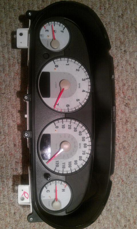 Dodge stratus auto speedometer cluster panel gauge 01-05