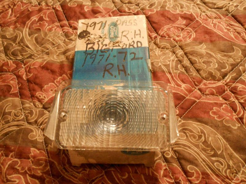 Nos 1971 big ford passenger parking lamp lens.  