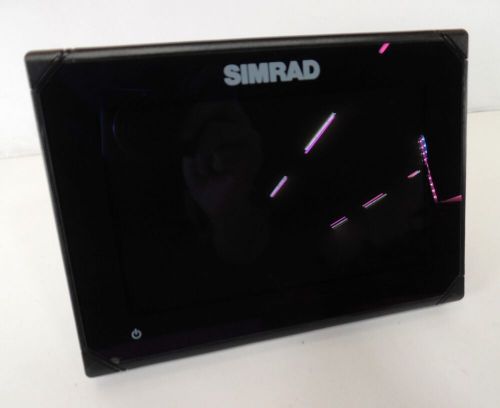 Simrad go7 xse 7″ touch screen display w/ suncover (tested good)