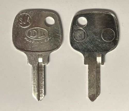 Sj4 key blank subaru uncut (1 pc)