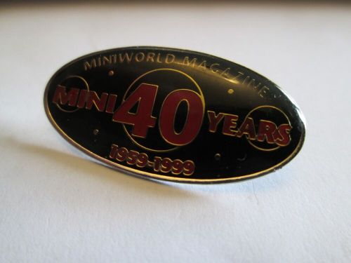 Miniworld magazine mini 40 years celebration badge 1999 badge (c4)