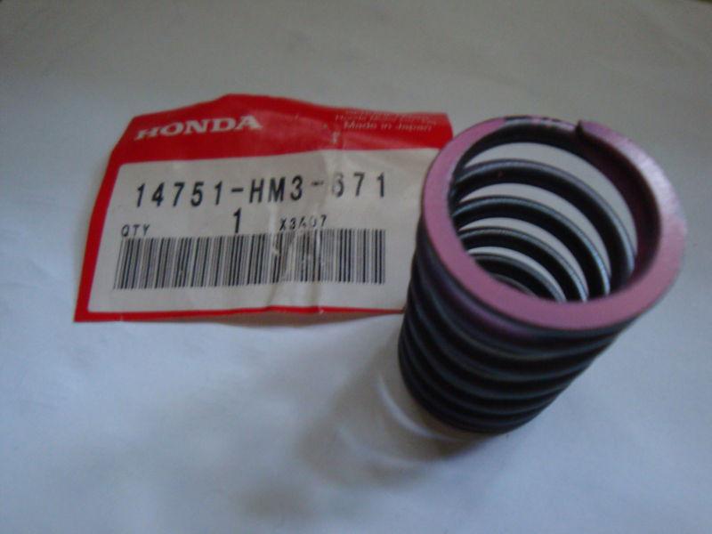 Nos honda 1993-2009 trx300 spring valve 14751-hm3-671