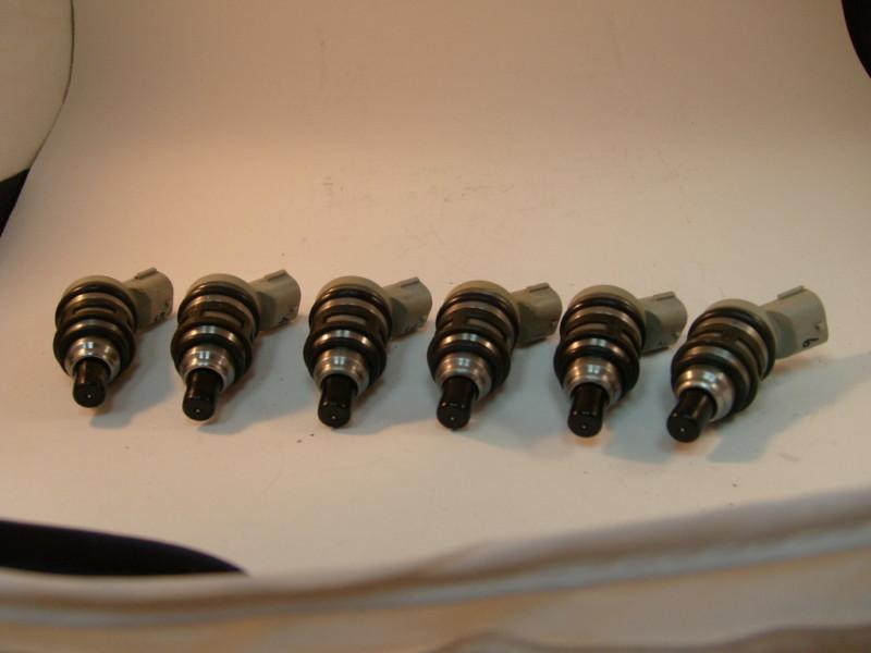 Nissan 1990-93 300zx non-turbo set of 6  fuel injectors and 6 new clips