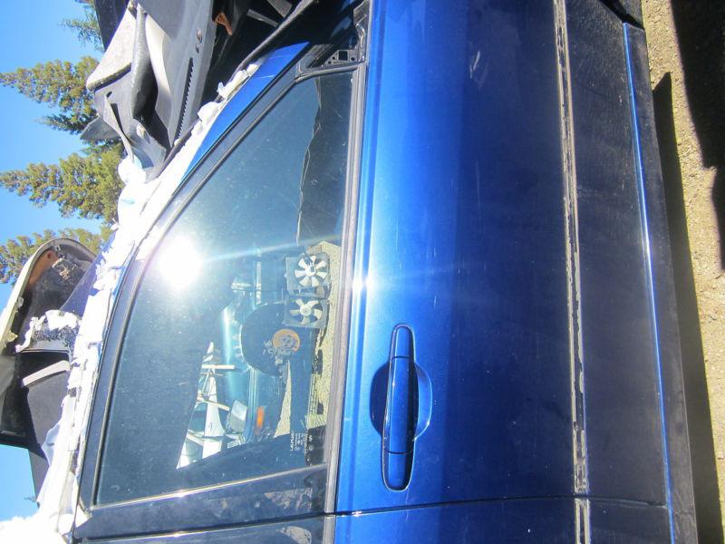 2001-2005 lexus is300 front right door blue color (just shell) oem *b-4