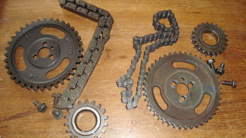 2 sbc chevy timing chains with cam bolts 305 350 383 400 327 gm