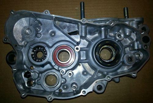 Cr250 right crankcase half