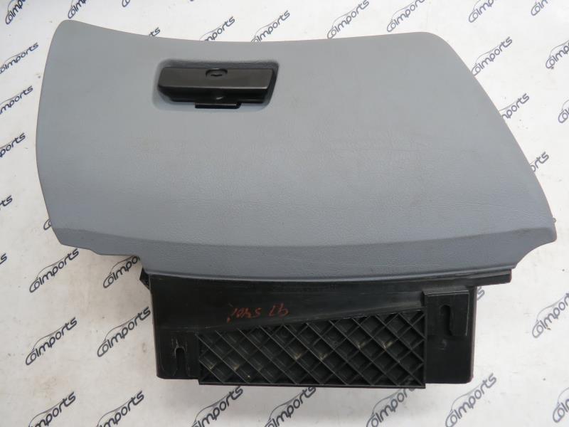 Bmw e39 540i 528i glove compartment glove box dash storage w lock oem