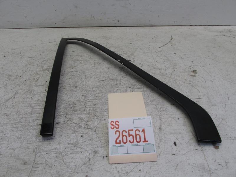 95 96 97 volvo 850 sedan left driver rear quarter glass molding trim metal oem