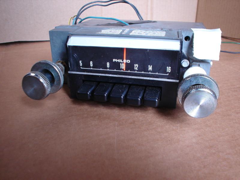 Philco ford am radio #d07a-18806a. from 1971 maverick. car automobile auto