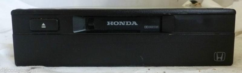 94-97 honda accord radio remote cassette player 08a03-571-110 *