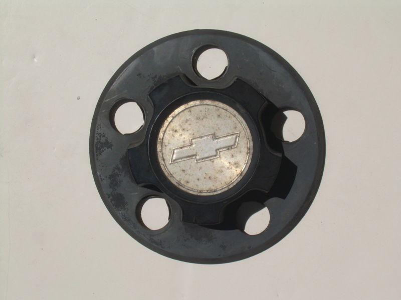 1985 - 1994 chevrolet astro van wheel center cap hubcap