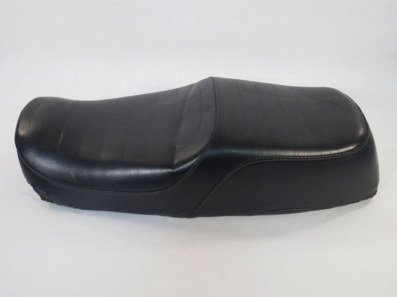 Suzuki gs750t seat