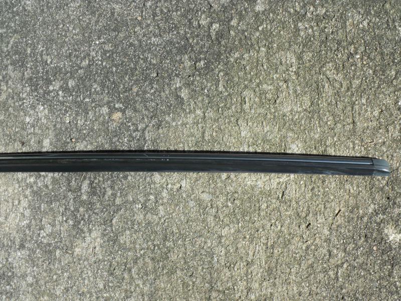 Sell Volvo Gl Dl Sedan Fender Trim Moulding Right Front In