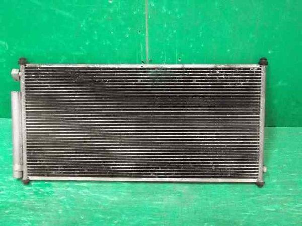 Honda mobilio spike 2002 condenser [0260600]