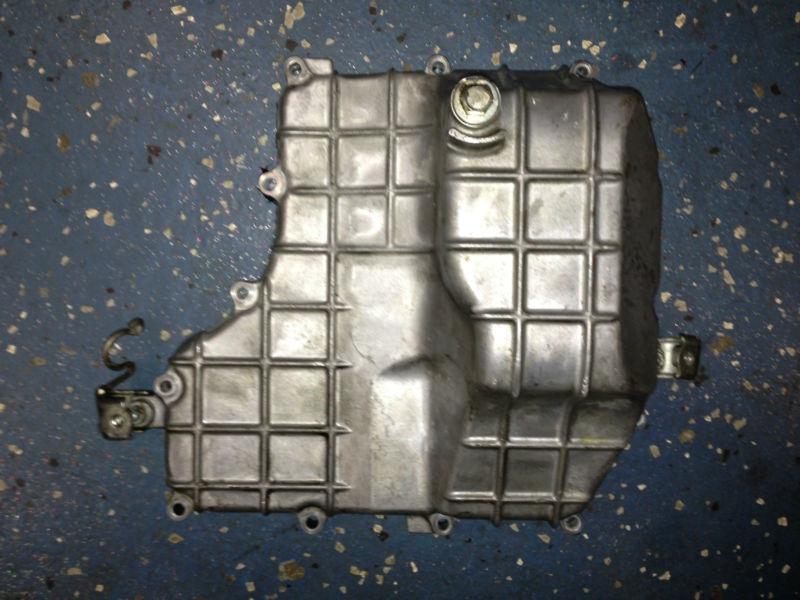 Honda cbr954rr oil pan/ sump  2002 2003 02 03 cbr 954rr