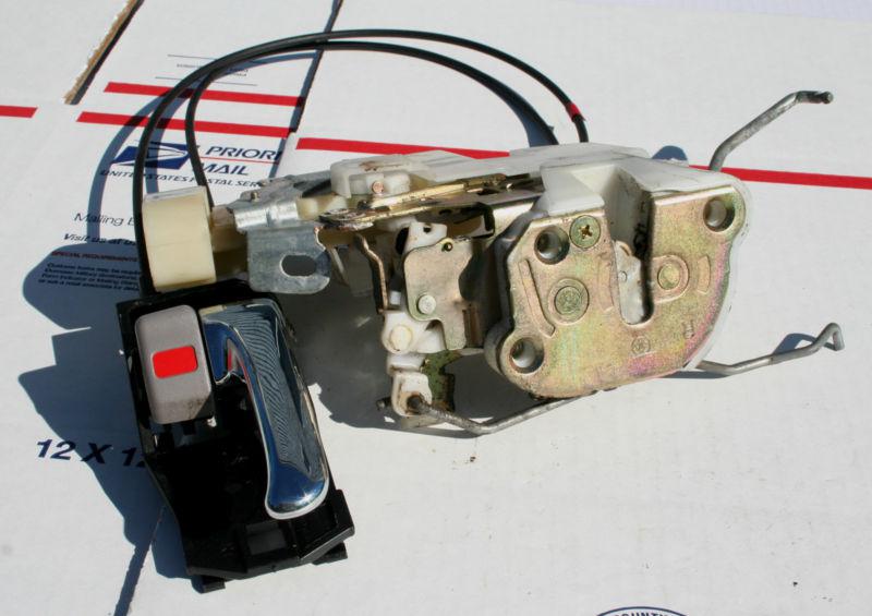 01 02 03 toyota prius right font door latch lock actuator power cables handle 