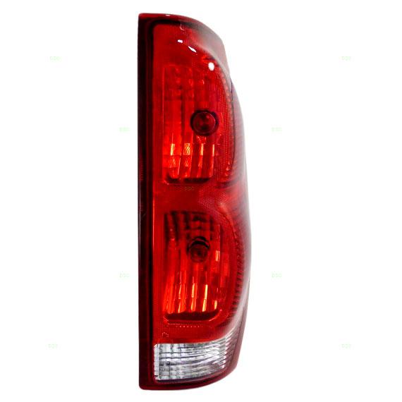 Usedtaillight taillamp lens rh dot 03-06 chevy avalanche