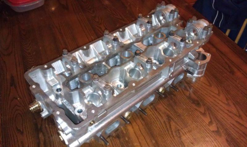 Nos alfa romeo 24v v6 cylinder head 