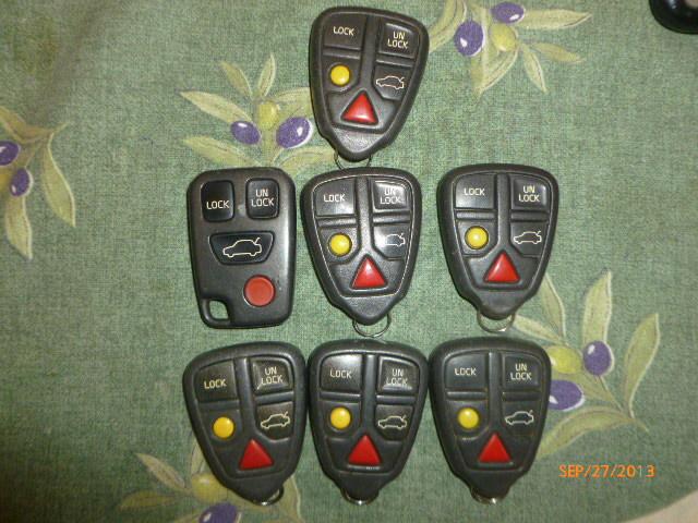 Lot of 7 volvo remotes