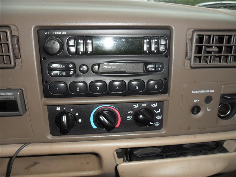 Radio/stereo for 98 99 00 ford explorer ~ am-fm-cass id f87f-19b132-ba