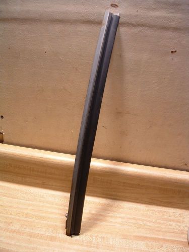 1998-2002 honda accord 4 door oem front right passenger side window glass guide