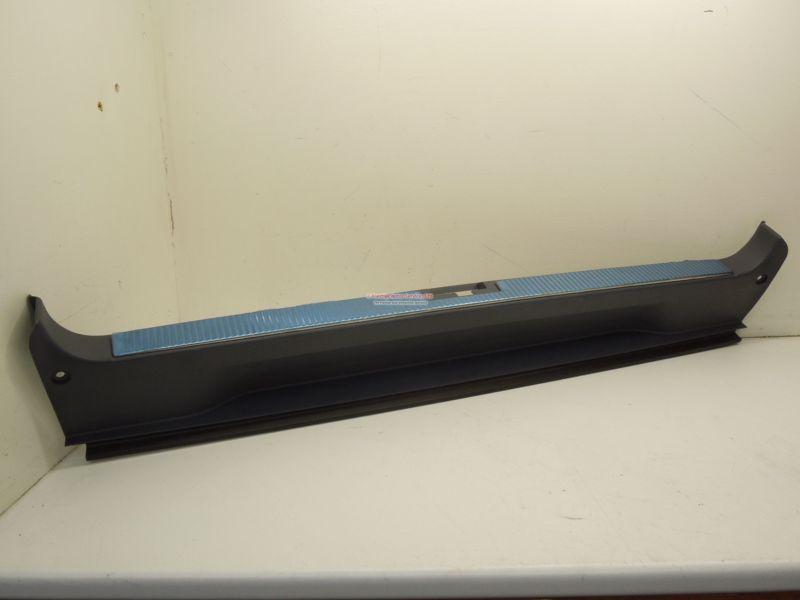 Audi a4 b5 avant boot lip sill cill cover 8d9864483