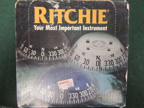 Ritchie explorer b-51 white bracket compass b-51w