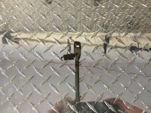 Honda atc 250r 1985 1985 seat latch