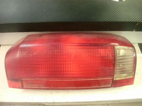 90 91 92 93 94 95 96 ford f150 r. tail light rectangular 31928