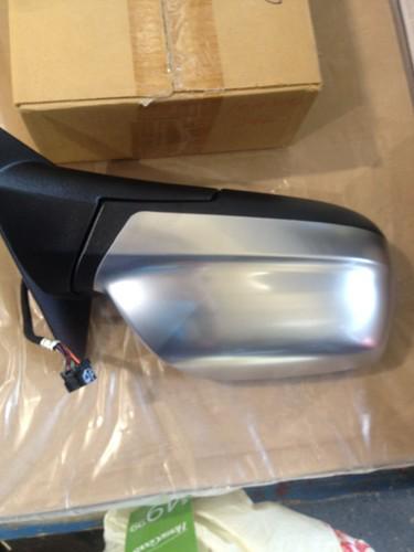 2008 jeep cherokee/ overlander passenger side mirror