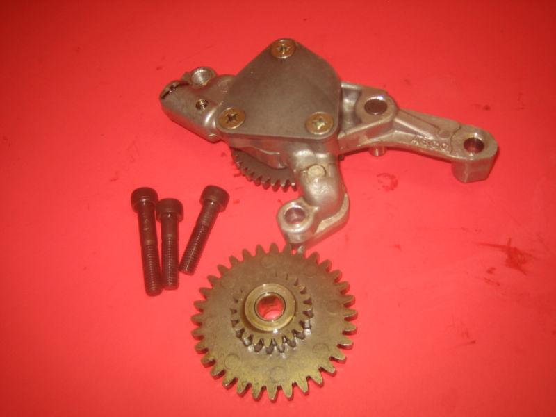 Yamaha 1980 xs400 engine oil pump with gear oilpump  xs 400