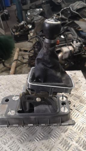 Vw tiguan 5n gearshift mechanism 7115561683 3.00 2009 17859374-