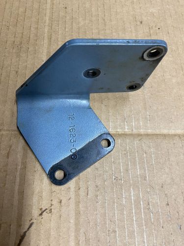 Yamaha 4.3l v6 6t8 inboard fuel pump brackets 10161500 and 12-1623-00