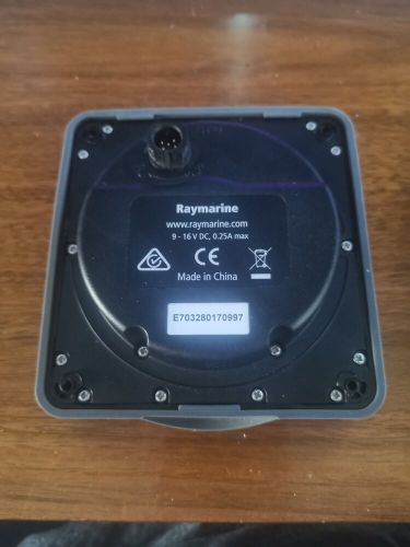 Raymarine p70s evolution autopilot controller control head for sailboats e70328