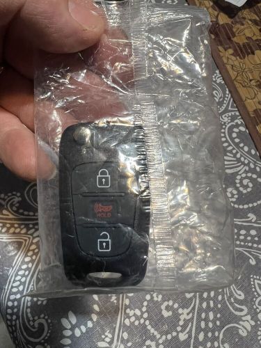 Genuine kia keyless entry transmitter 95430-2k340